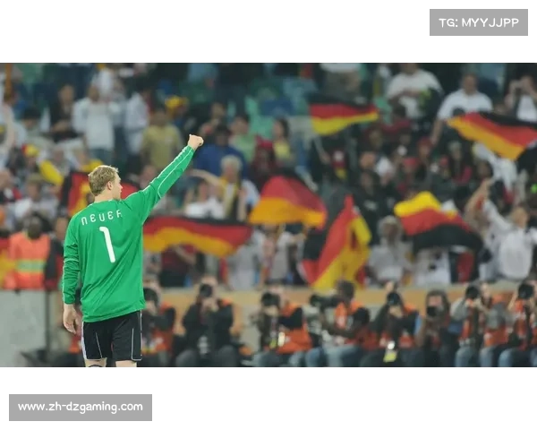 拜仁门将诺伊尔做出关键扑救,力保球门不失